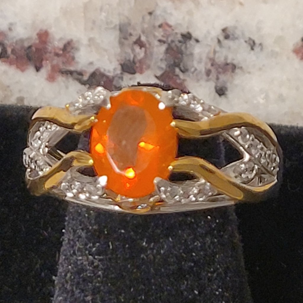 Victoria Wieck 925 Two Tone Citrine Ring 50$